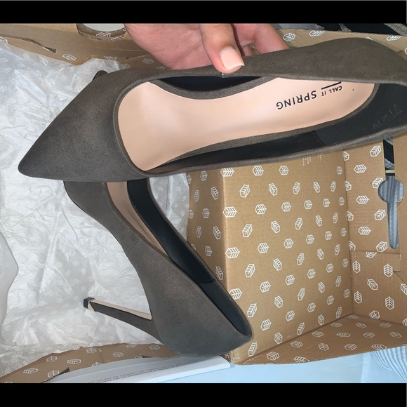 Call It Spring heels - Picture 3 of 4